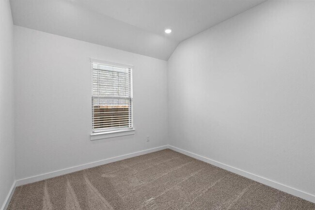 Building Photo - 212 Brandywine Rd