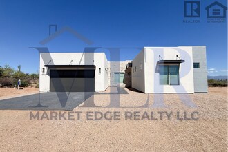 Building Photo - 3Bed/3Bath Home in North Scottsdale w/Casi...