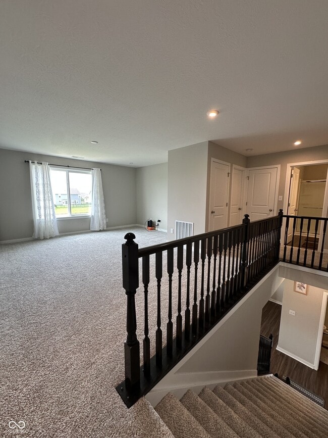 Building Photo - 5499 Wood Spg Ln