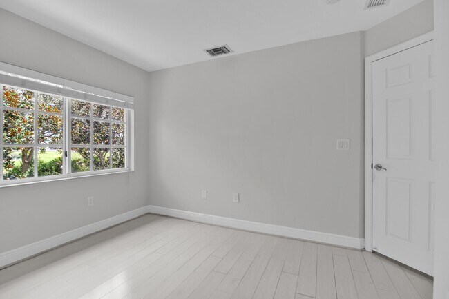 Building Photo - 6599 Old Farm Trail