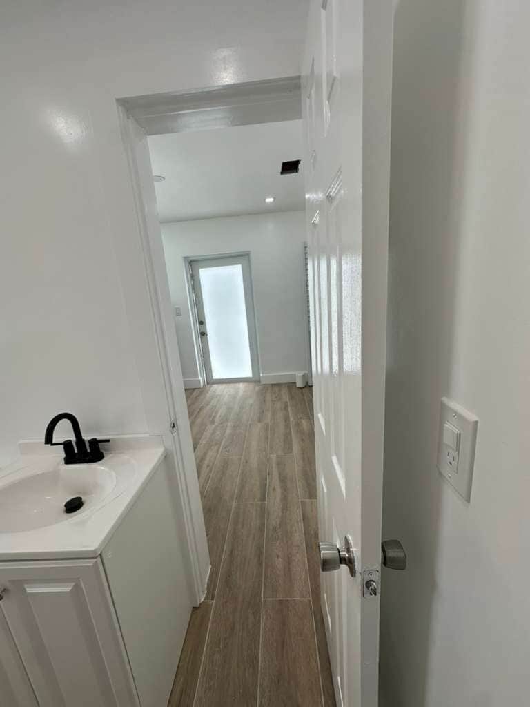 Building Photo - 14510 SW 105th Ave
