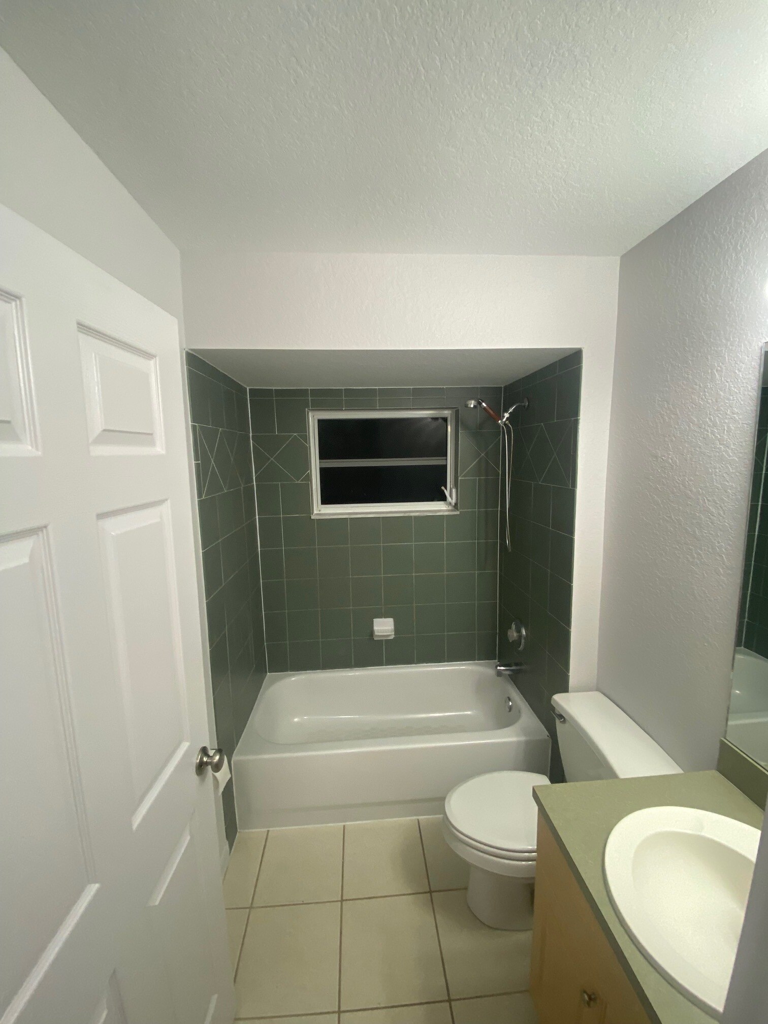 Building Photo - 9260 Sedgefield Rd