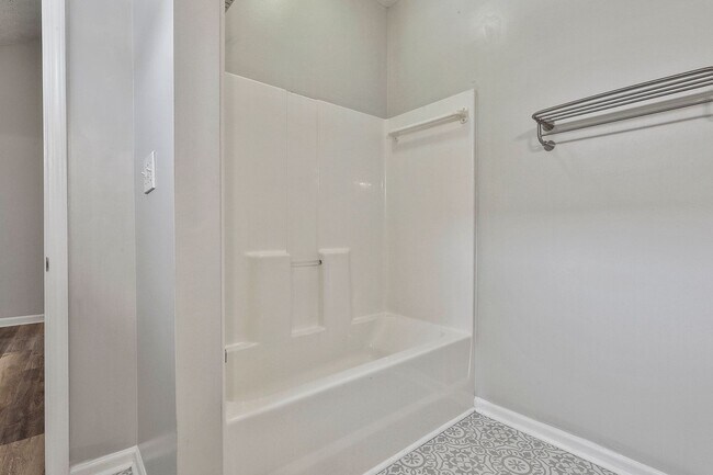Building Photo - 440 Autumn Glen Cir