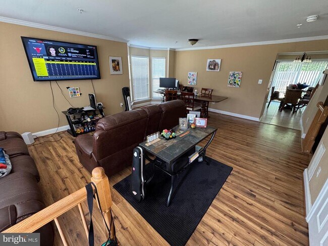 Building Photo - 6101 Lands End Ct
