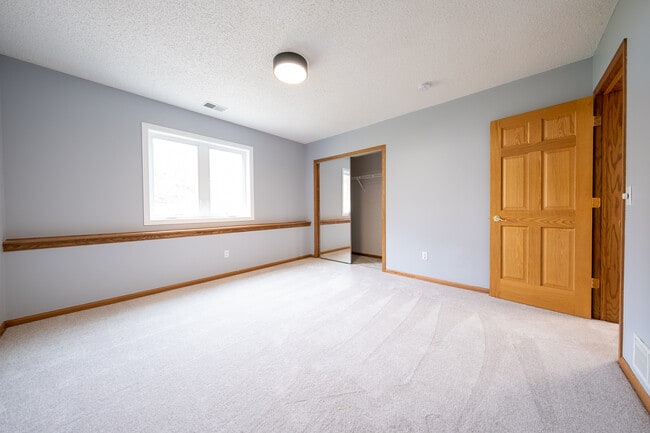 Building Photo - 16920 81st Pl N