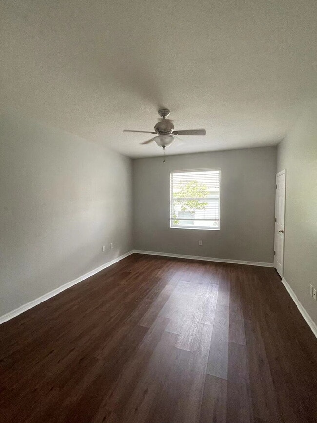 Building Photo - 5951 Desert Peace Ave