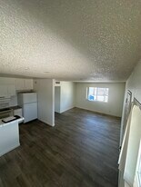 Building Photo - 485 North Cir