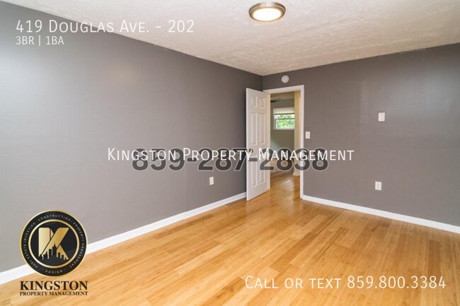 Building Photo - 419 Douglas Ave