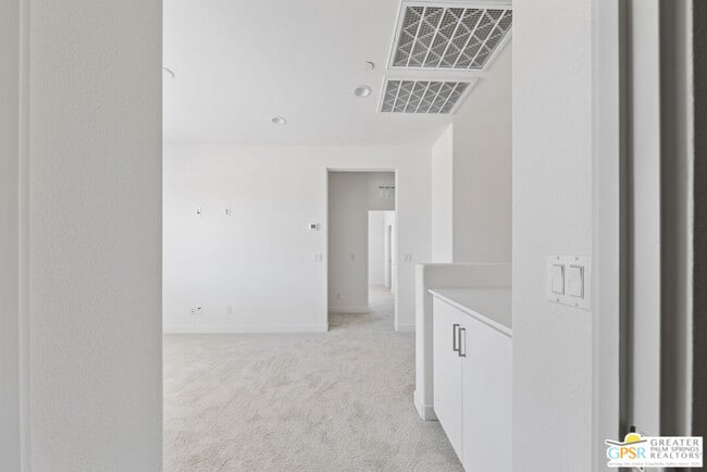 Building Photo - 35923 Hinksey St
