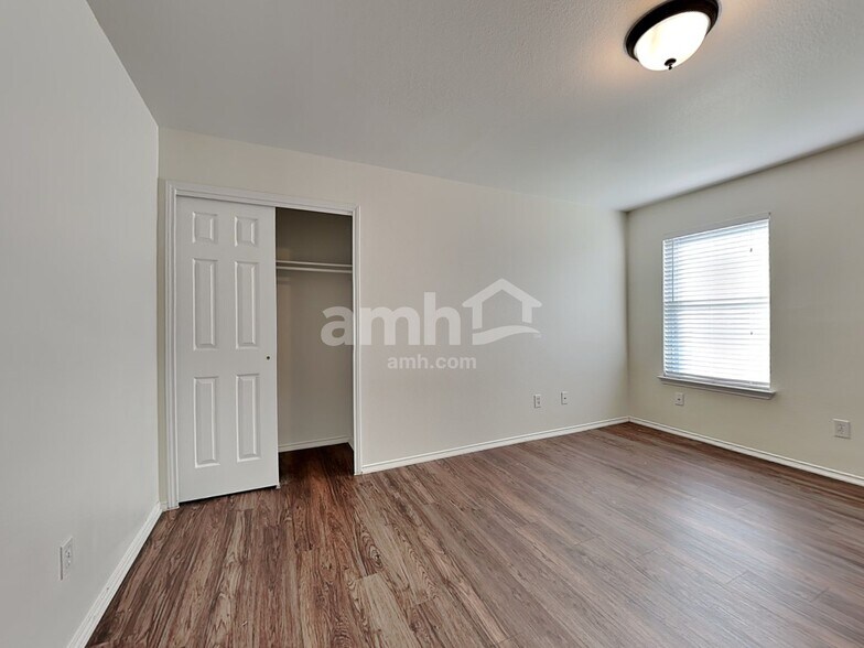 Building Photo - 161 Spring Branch Loop