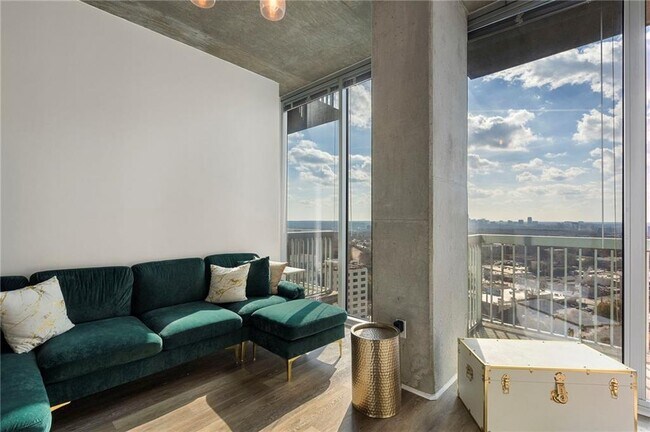 Building Photo - 3324 Peachtree Rd NE