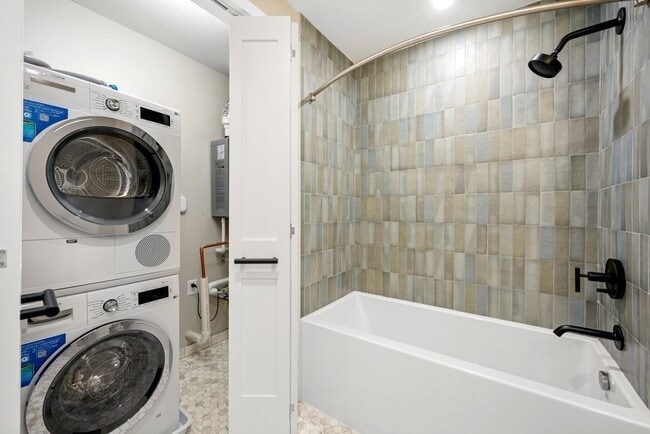 Building Photo - 70 Leo M Birmingham Pkwy