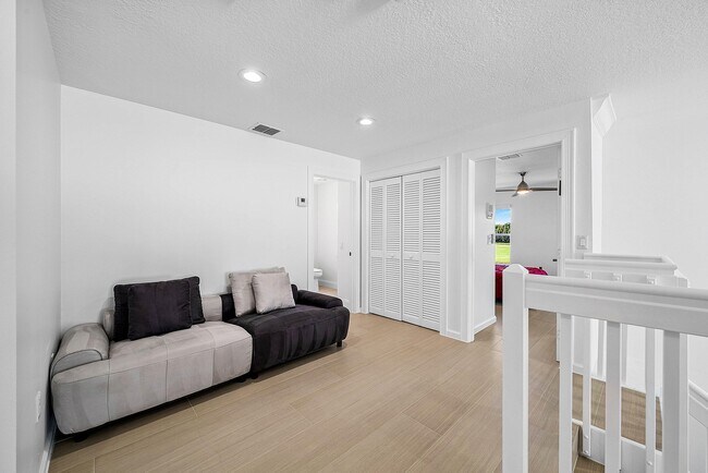 Building Photo - 5855 NW 42nd Way