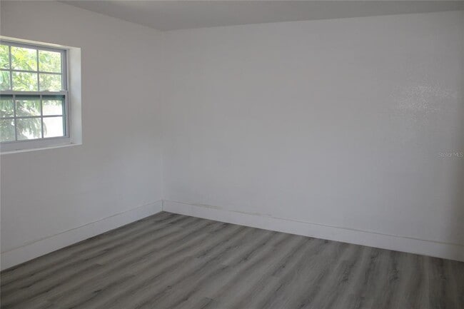 Building Photo - 1523 S Fredrica Ave