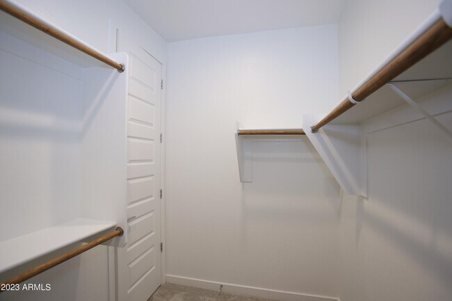 Building Photo - 2540 W Sunland Ave
