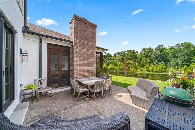 Building Photo - Unfurnished Luxury Home in Germantown with Lake Views & Wildlife