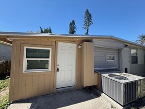 Building Photo - 3519 20th St W