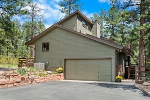 Building Photo - 4515 Red Rock Dr
