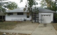 Building Photo - Open floor plan