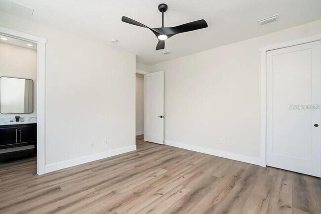 Building Photo - Bold Contemporary Sarasota Luxury Home. 4 Beds/ 4 Baths. Private Pool and Summer Grill.