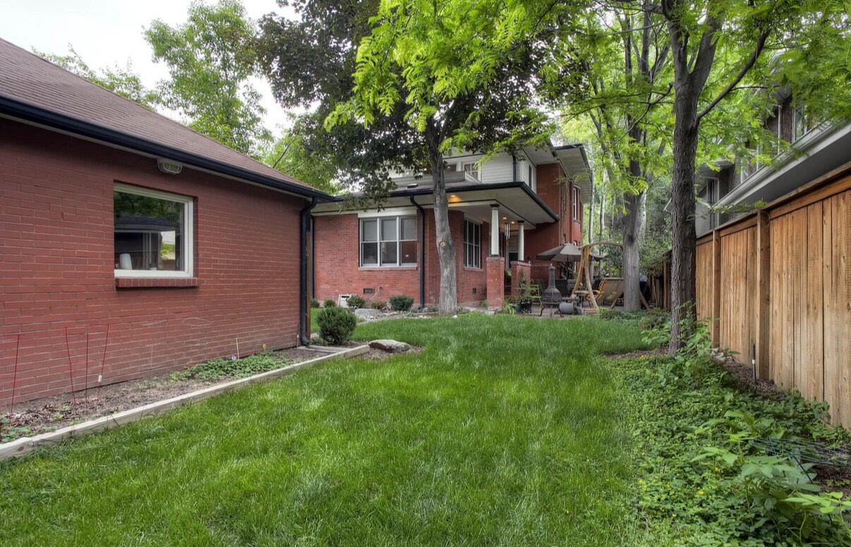 Building Photo - 2153 S Saint Paul St