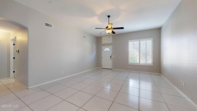 Building Photo - 13648 Samlesbury Ave