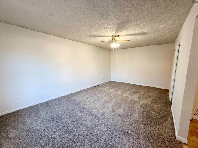 Building Photo - 4131 Moffett Ave