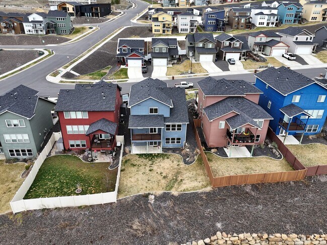 Building Photo - Charming North Spokane Home in a Quiet Neighborhood