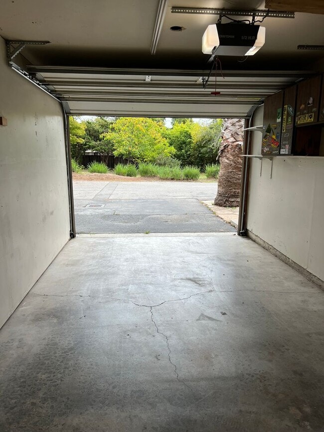 Building Photo - Charming 2 Story Soquel Condo