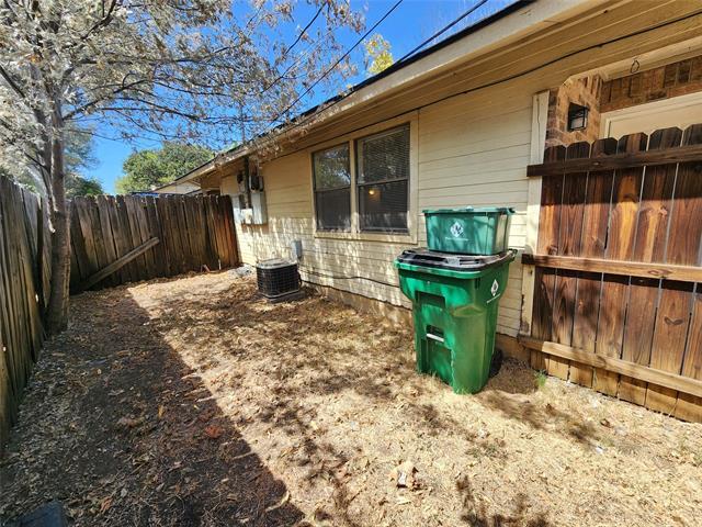 Building Photo - 3211 Eastridge Dr