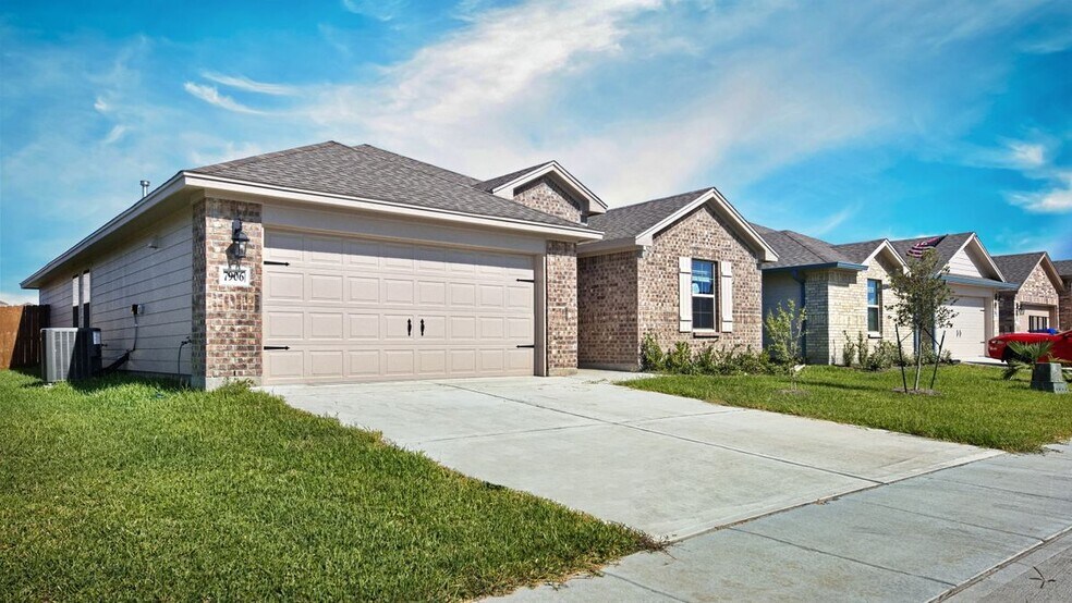 Building Photo - 7906 Lariat Toss Dr