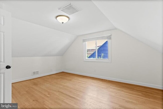 Building Photo - 10807 Huntley Pl
