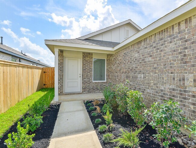Primary Photo - 16818 Great Highlands Dr