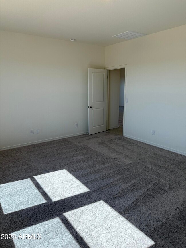 Building Photo - 32234 N Knauss Ln