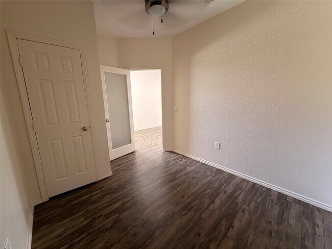 Building Photo - 4622 Champions Landing Dr