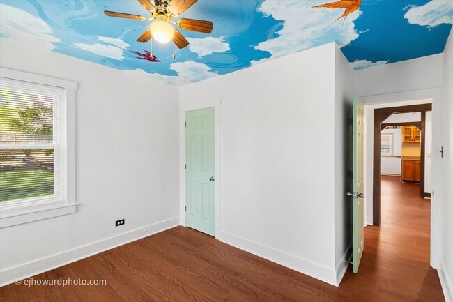 Building Photo - 804 S President St