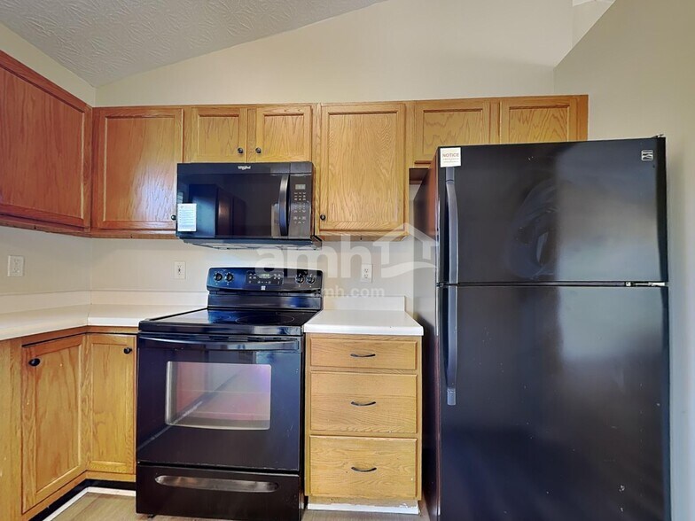 Building Photo - 2776 Shamu Dr