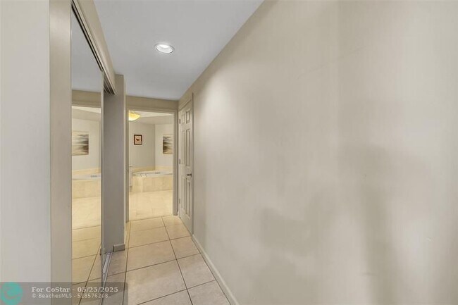 Building Photo - 6051 N Ocean Dr