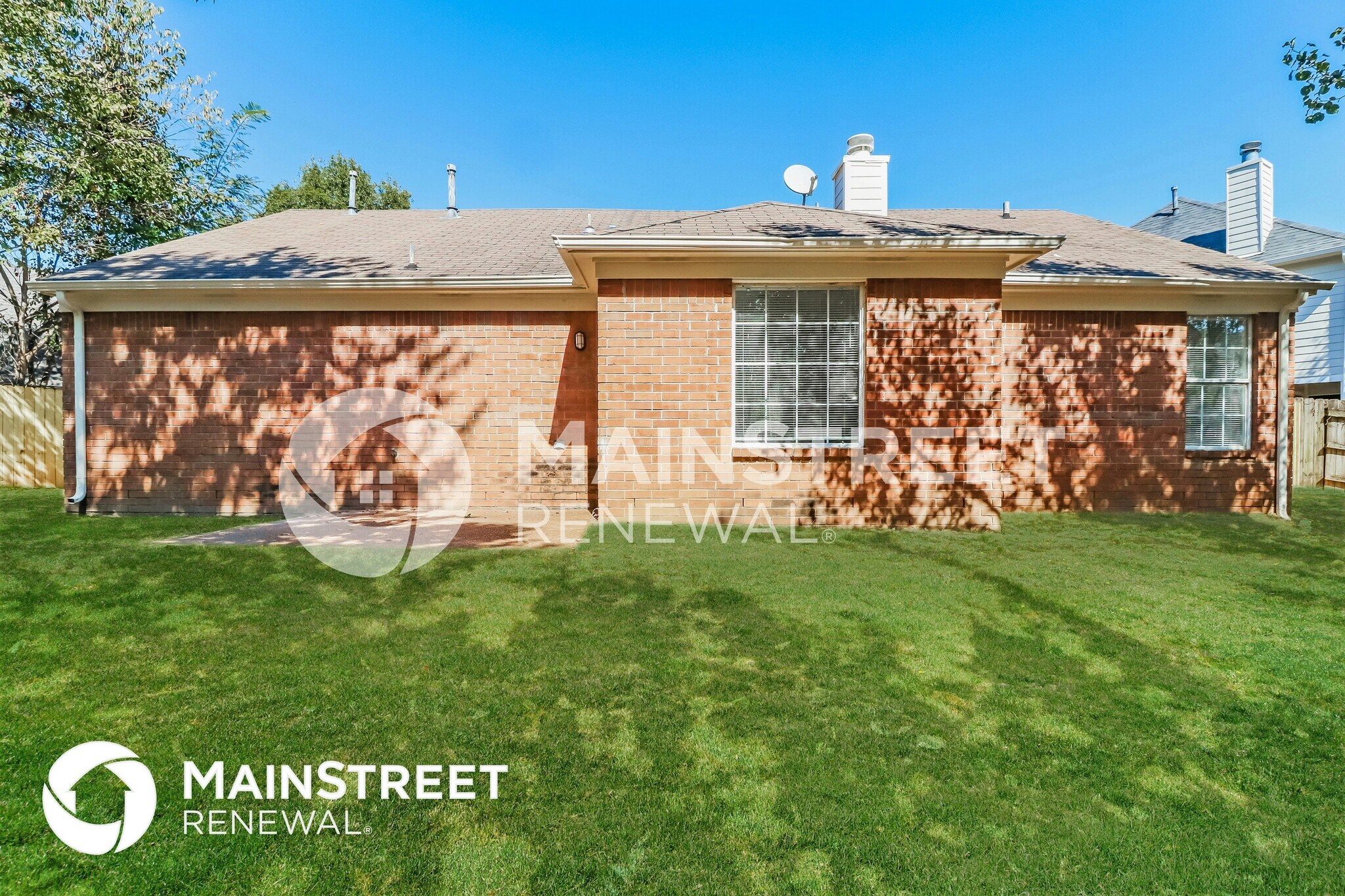 Building Photo - 7033 Ireland Dr