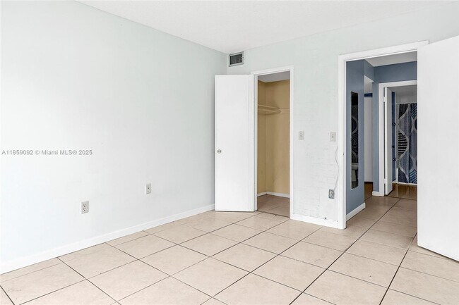 Building Photo - 7747 SW 86th St