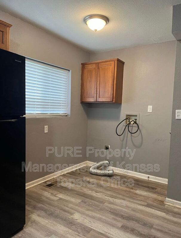 Building Photo - 511 SW Tyler St