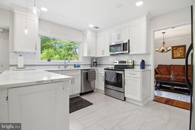 Building Photo - 1509 Farsta Ct