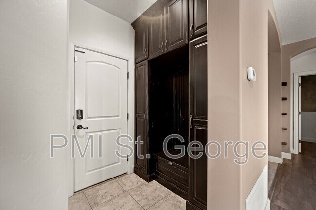 Building Photo - 3782 Brade Lane