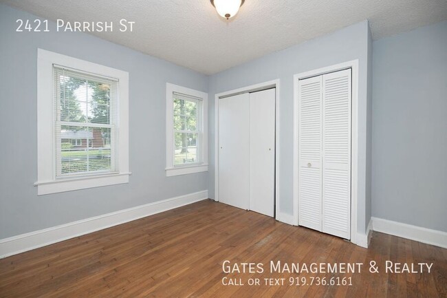 Building Photo - 2421 Parrish St