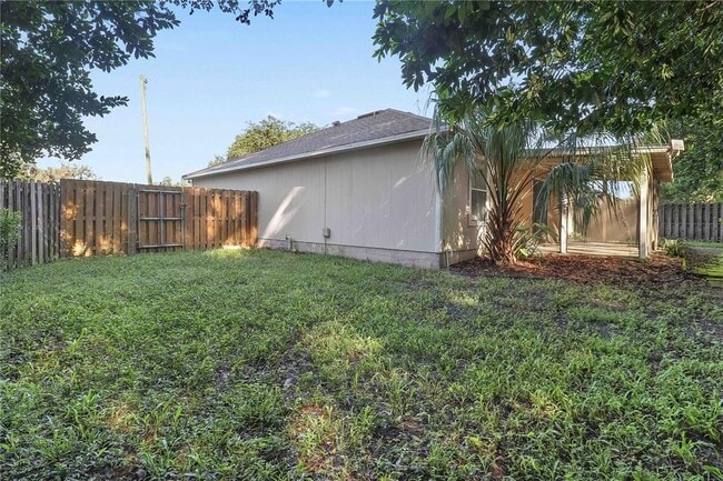 Building Photo - 3211 NW 25th Terrace