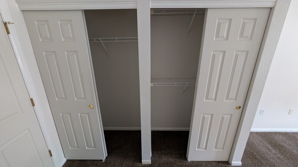 Large closet - 2894 W Riverwalk Cir