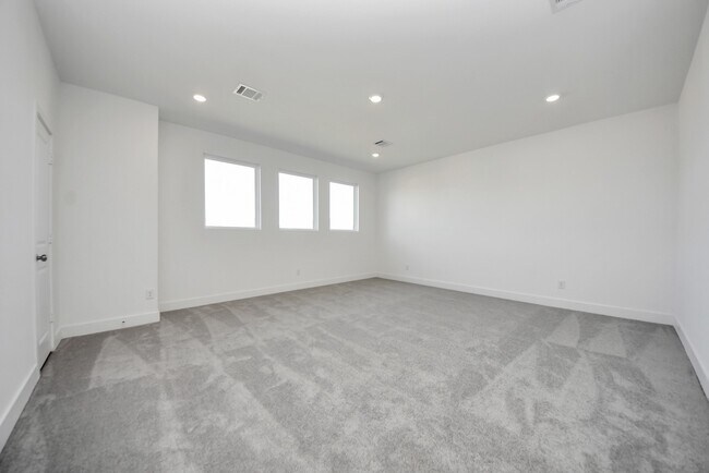 Building Photo - 31046 Vintage Crk Ln