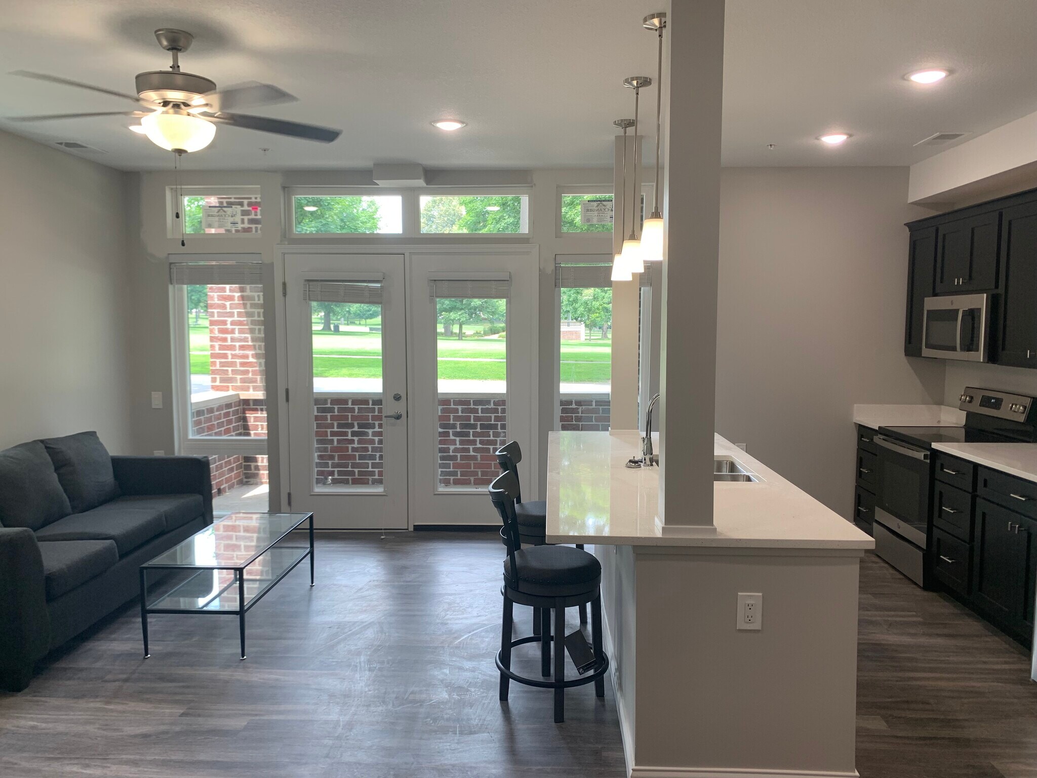 Building Photo - 403 W University Ave