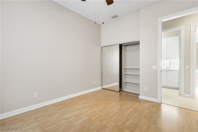 Building Photo - 3928 Valentia Way