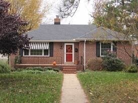 Building Photo - Brick Rancher Near West End/Willow Lawn Area